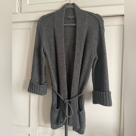 Vince Cardigan Sweater. Wool Blend. Pre-Owned. - Picture 4 of 8